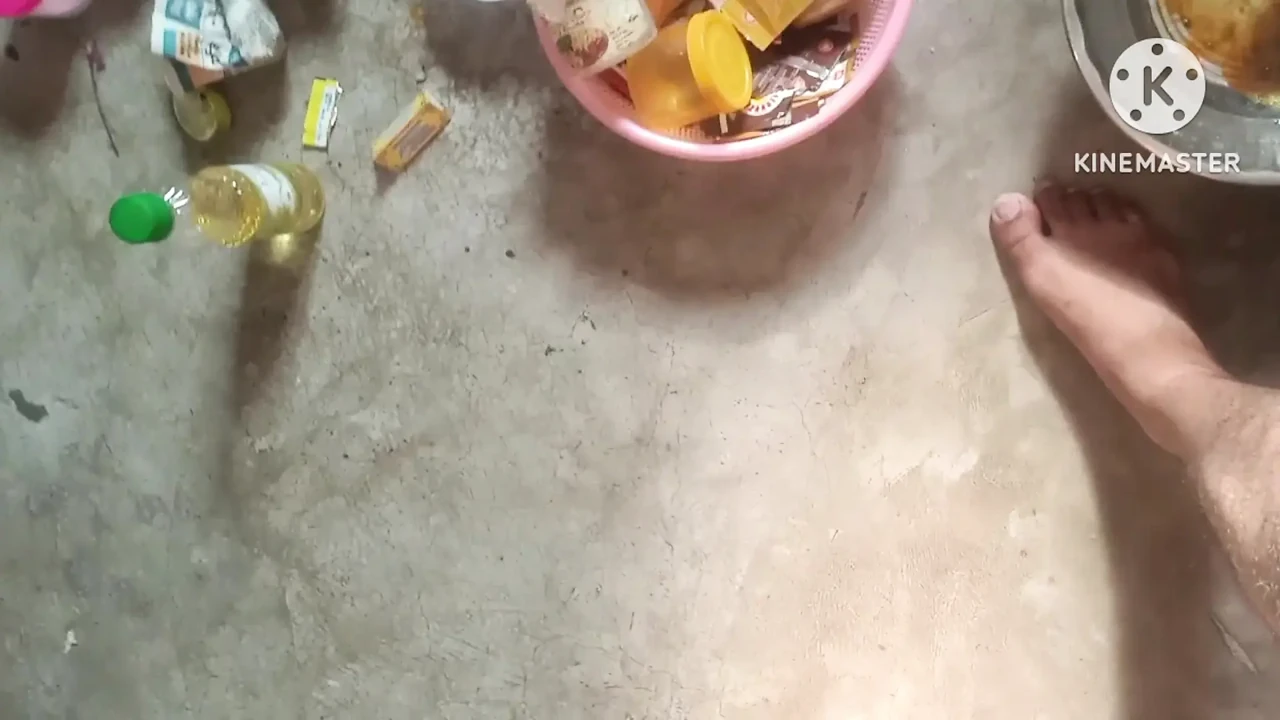 德西美丽的女孩户外之旅和
