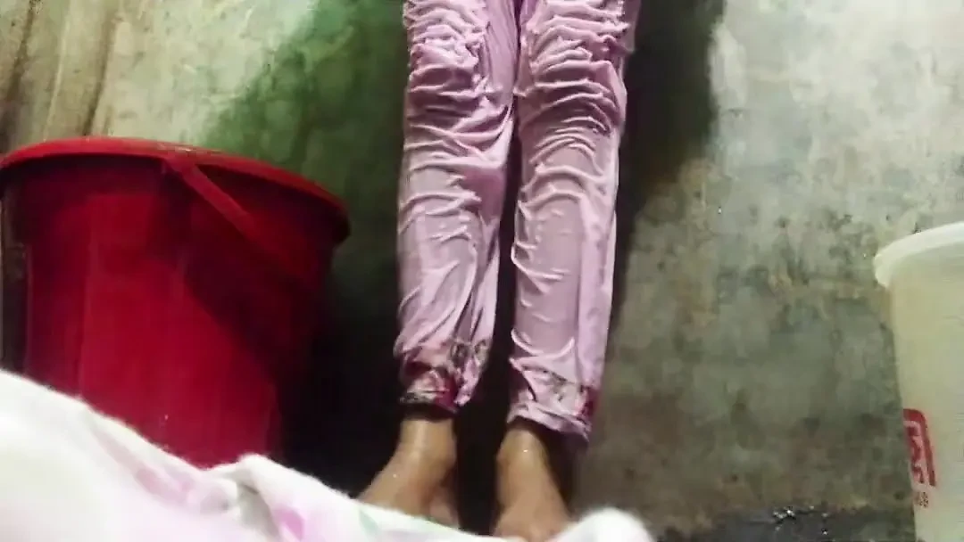 淋浴时的肛门刺激