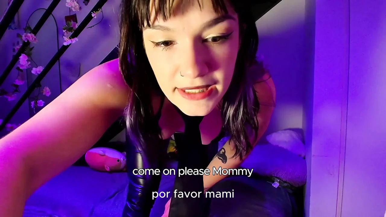 试穿运输：靴子版. 女主调教 乳胶 // Mikitabby
