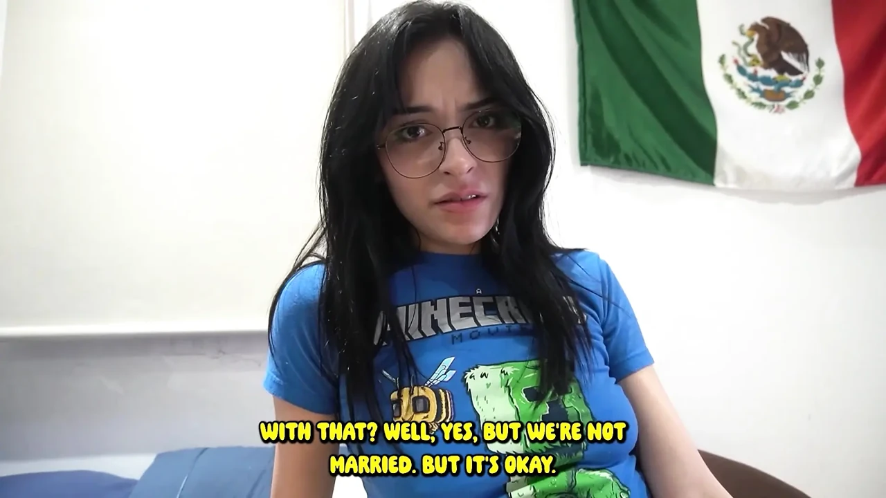 我朋友的女友一直上传这些照片，想要我给她