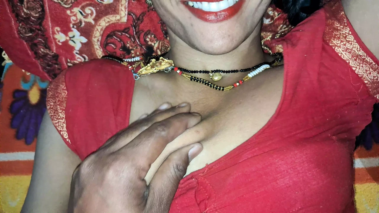 印度性感人妻Xshika口交大印度鸡巴