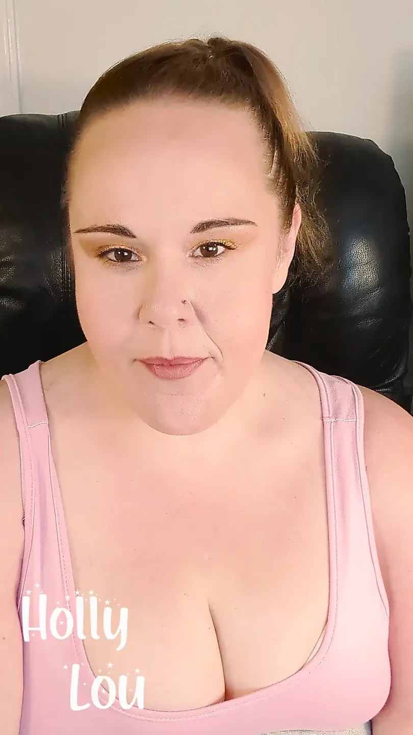 你妻子的朋友发现你穿得像娘娘腔！