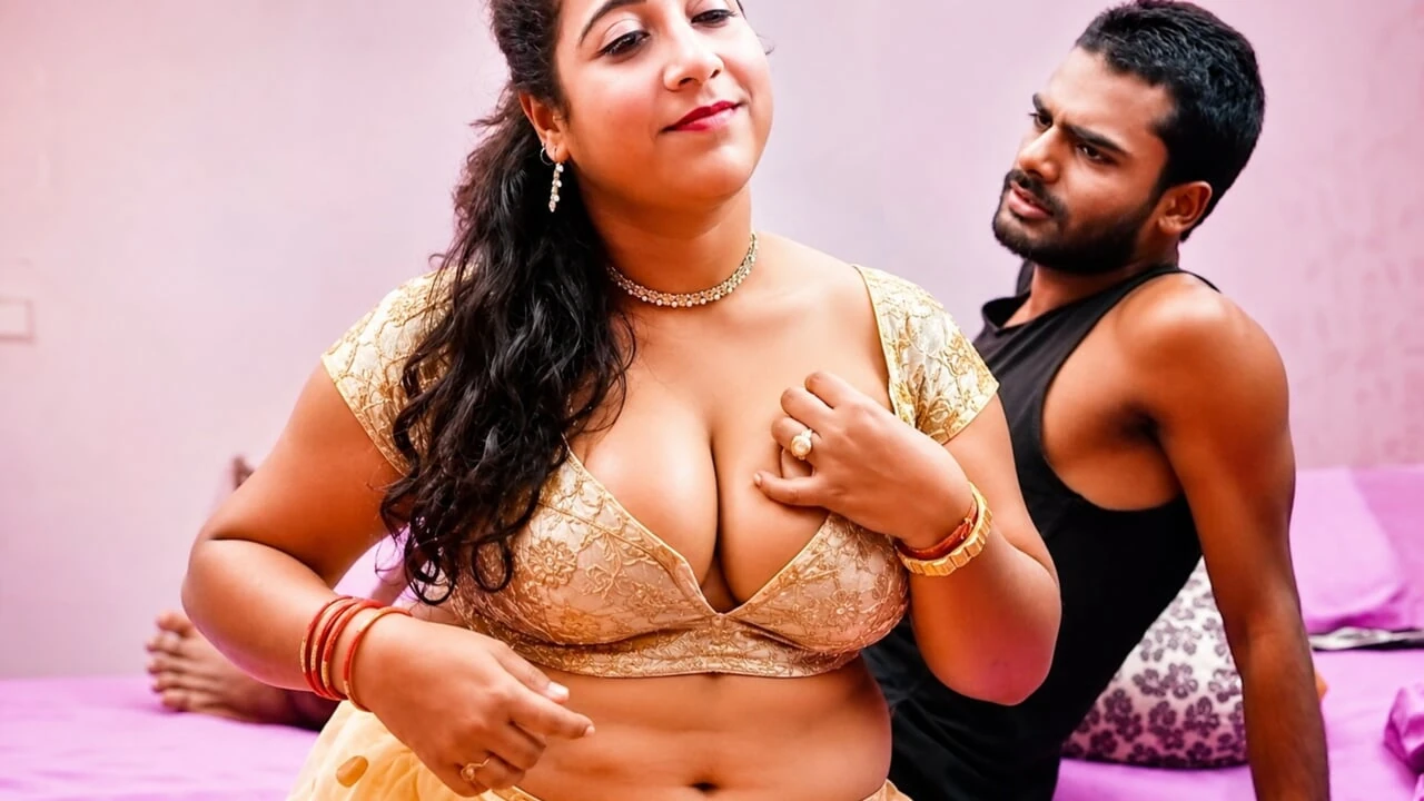 Sauteli maa ka garam jawnai dekh ke khud ko rok nhi paya aur chod diya