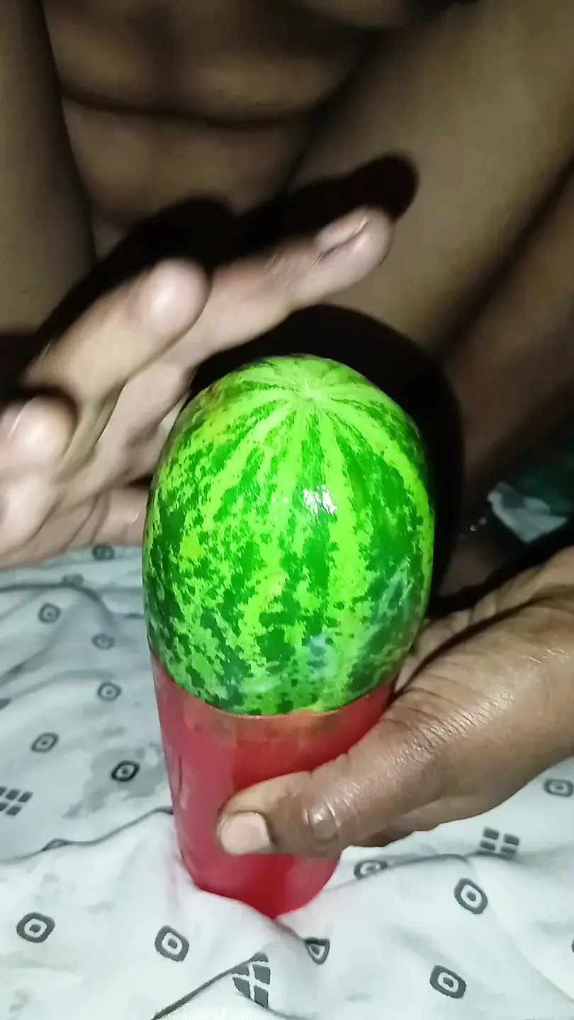 性感的大黄瓜嫂子