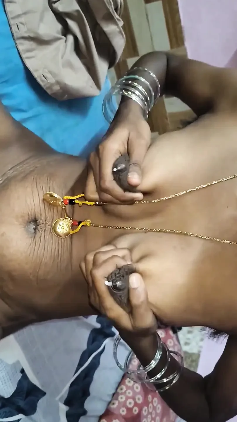 人妻在家里和男朋友做爱