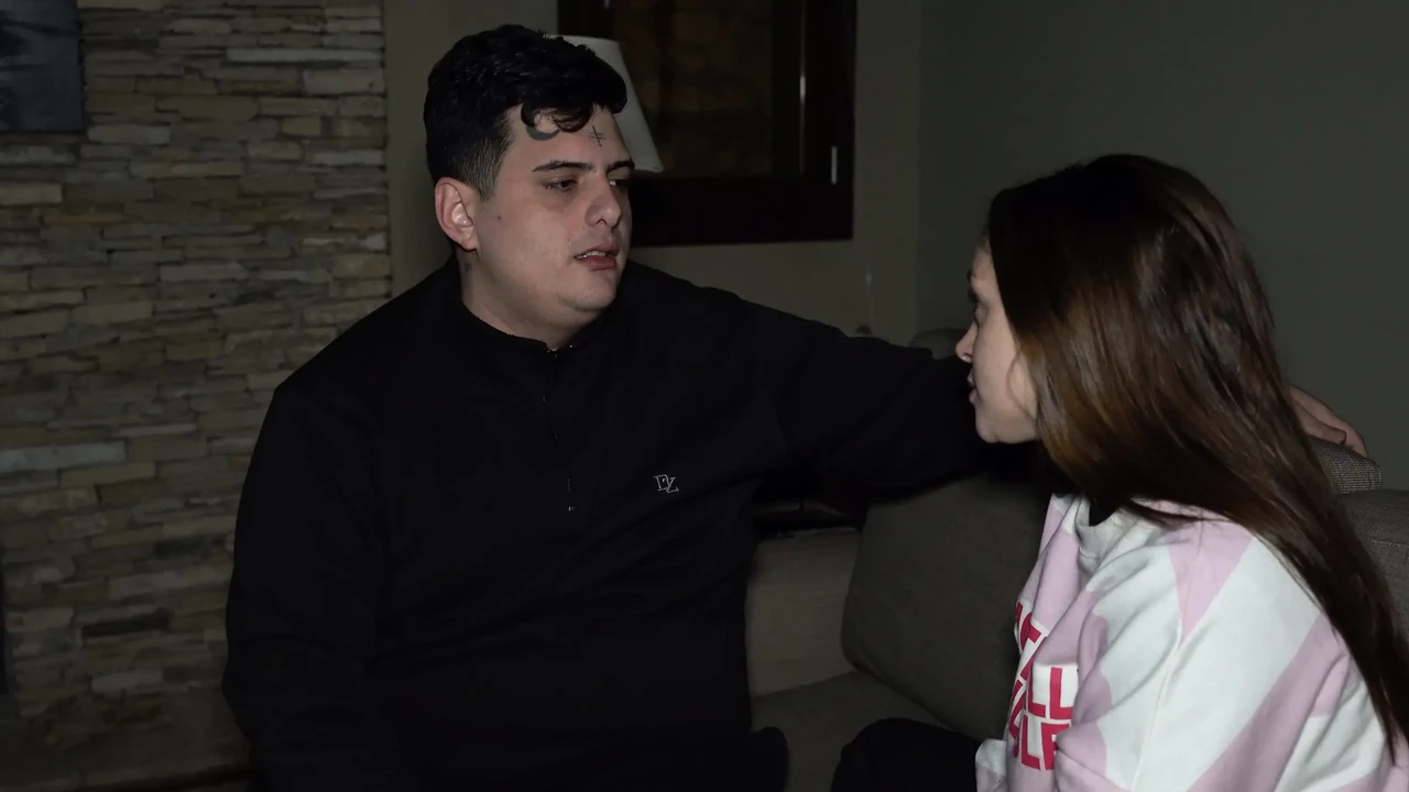 Luchiibb fucks her boyfriend's best friend next to the fat cuckold! CREAMPIEv