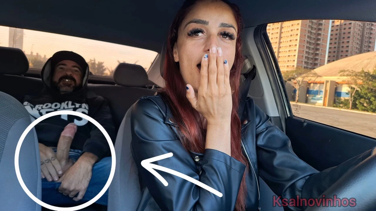 调皮的APP司机抓到乘客在后面自慰......现在？？？