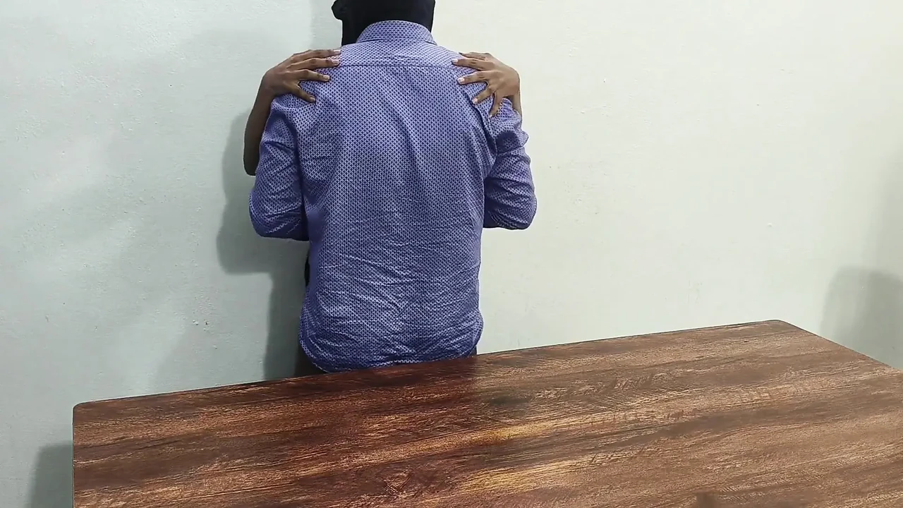 阿努阿姨与办公室男孩全情