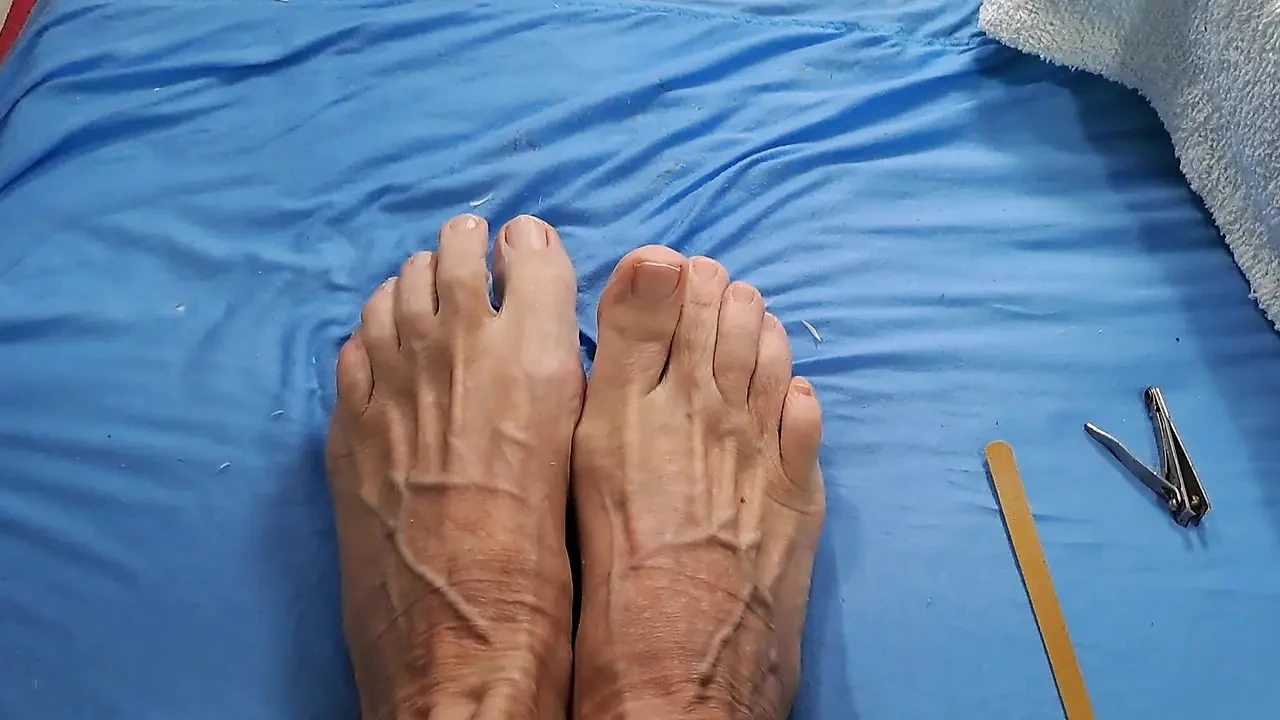 割脚趾钉脚恋物癖和瑜伽姿势