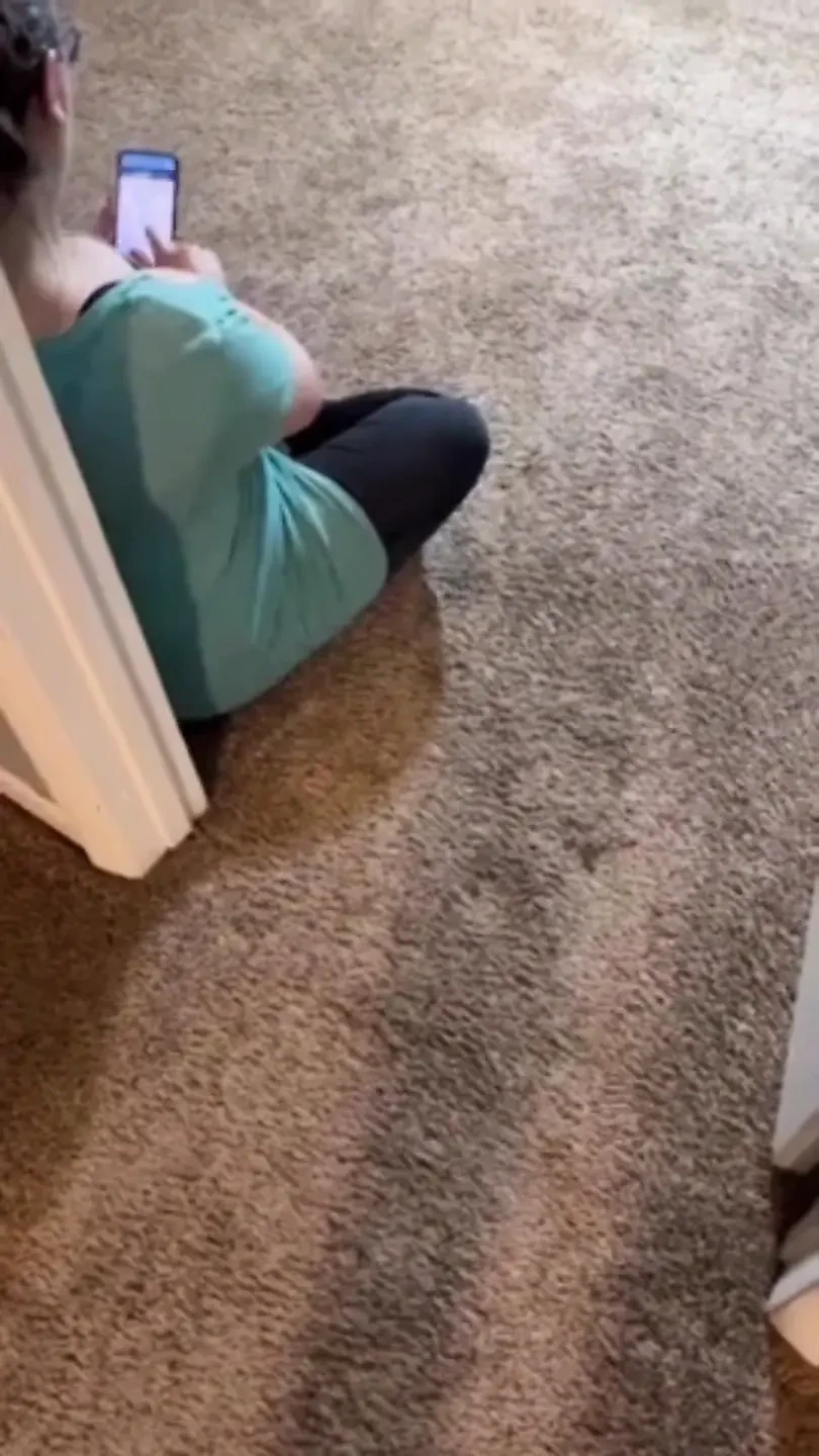 Freeuse step mom gets surprise cumshot with no reaction