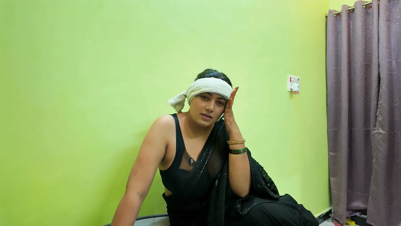 Bhabi ka sar darad hua devar ne lagadi apni cream full romance hindi viral video
