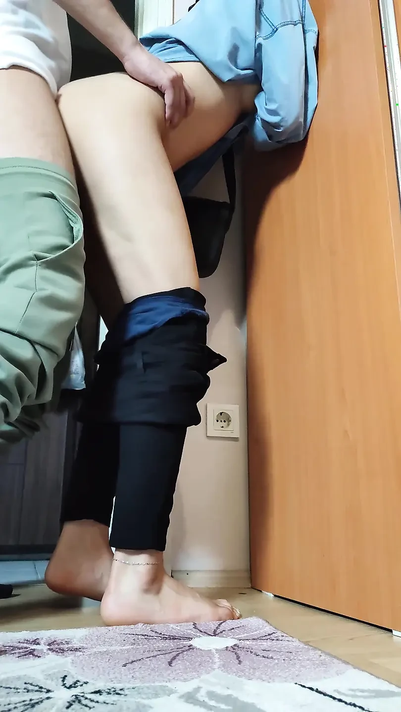 伊朗出轨人妻素人自拍
