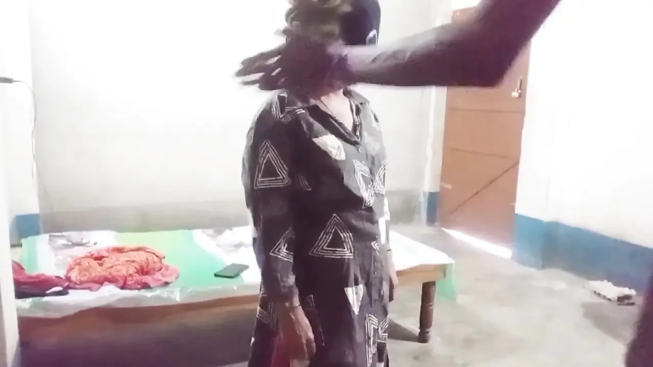 我把村阿姨叫到我家, 狠狠地操了她