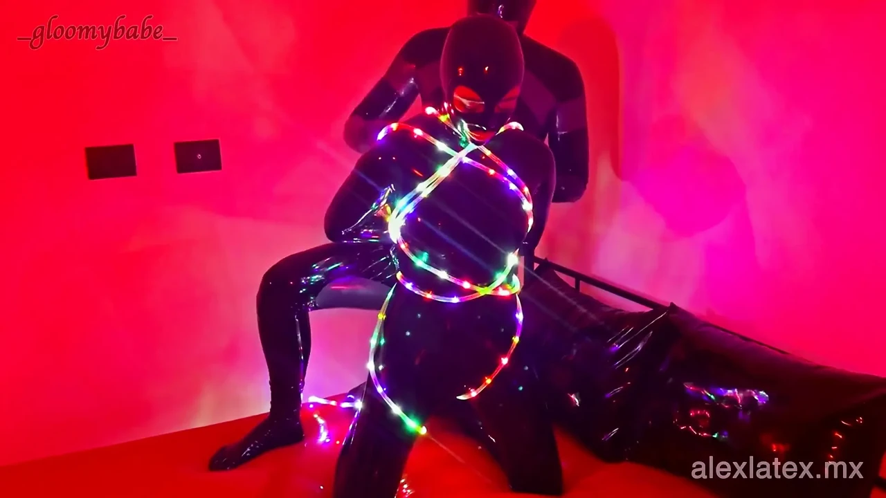 束缚灯 - Alex Latex