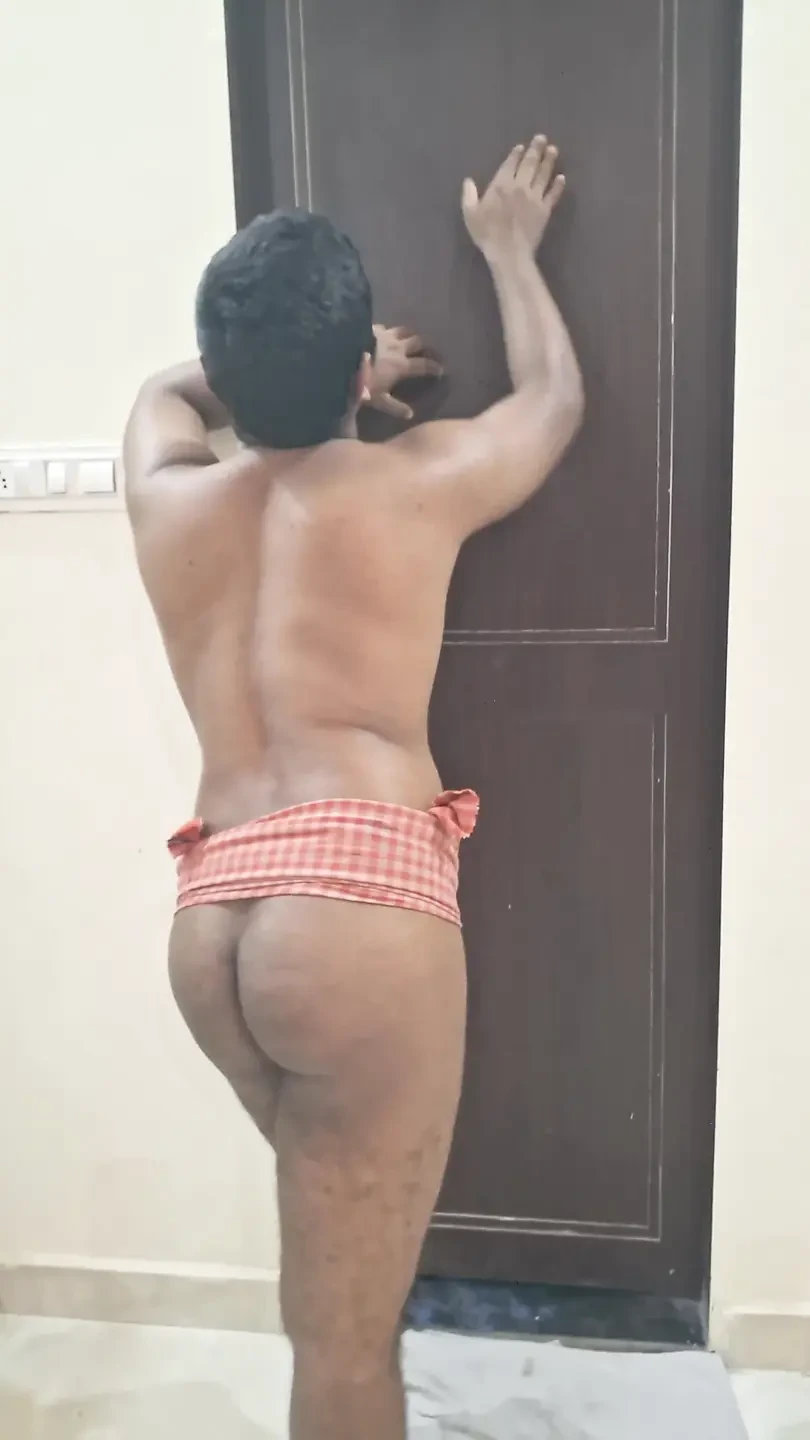 第1部分 Bengali Bhabhi 与 Bihari Jiju 打手枪
