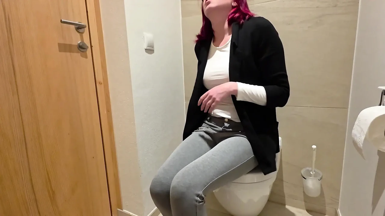 My boss just won't stop flirting... Nobody should see what happens in the office toilet