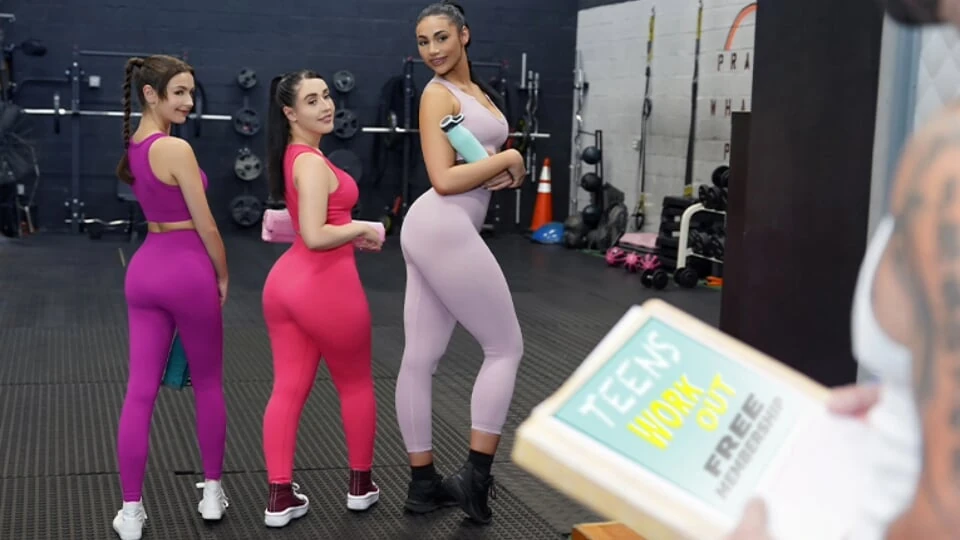 BFFS 不为健身房会员壮举付费。Brookie Blair、Serena Hill 和 Ariana Starr - TeamSkeet