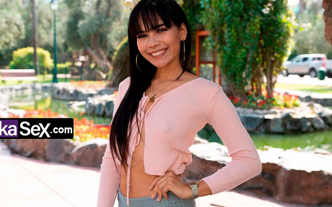 印加性爱--害羞的委内瑞拉女子圆臀首次肛交