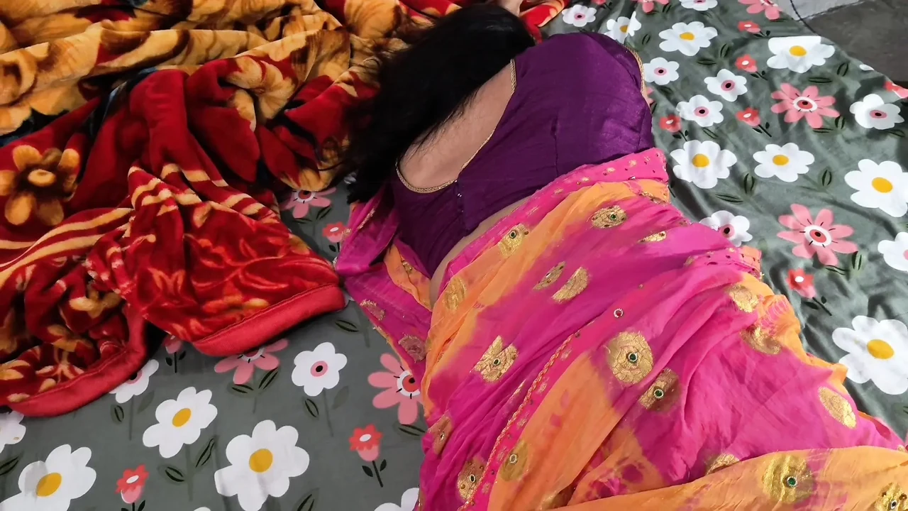Indian Beautiful Bhabhi Big Boobs and Hot Figure Pissing Blowjob Smoking Missionary and Boobs Pressing and Pussy Creampie