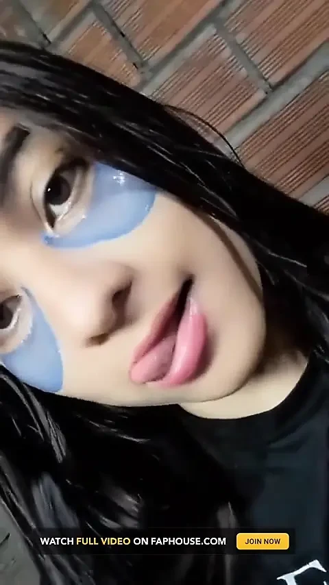 素人Madraestra和Yuliethgomez一起玩激烈的阴户崇拜