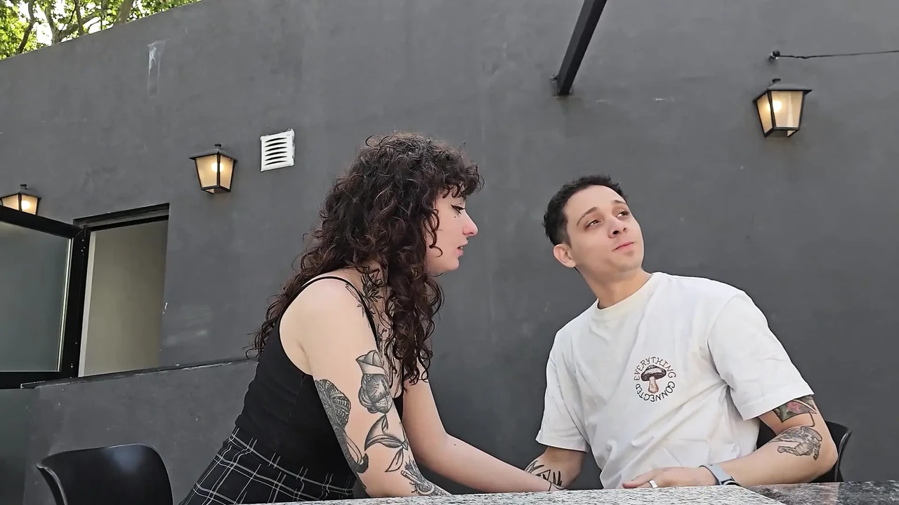 我的处女好朋友想要我让他首次亮相