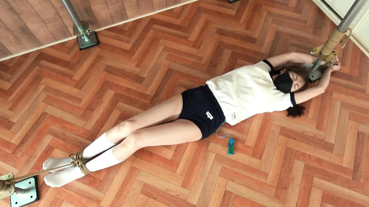被禁忌, 继续抽搐