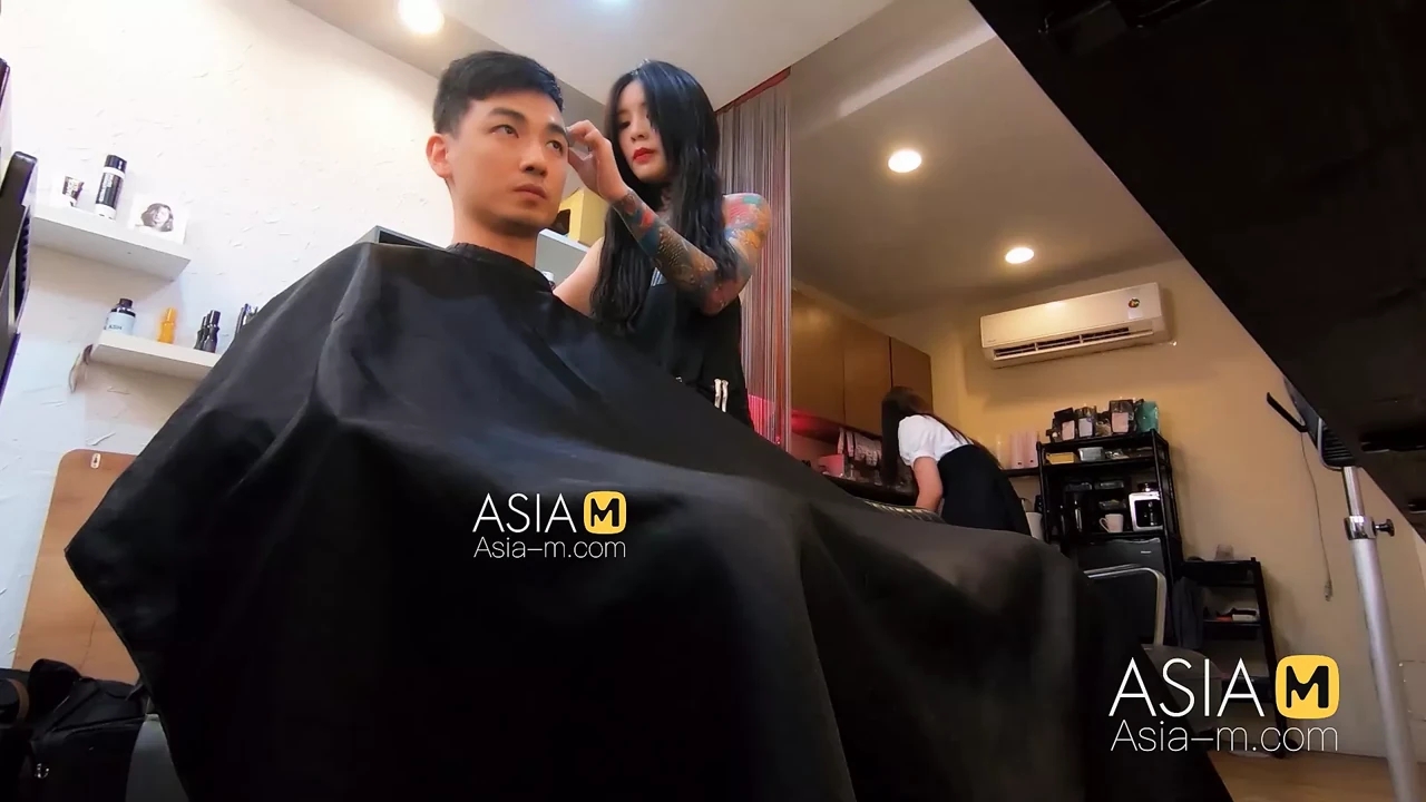 Modelmedia Asia-理发店大胆性爱-Ai Qiu-Mdwp-0004-Best Original Asia 色情视频