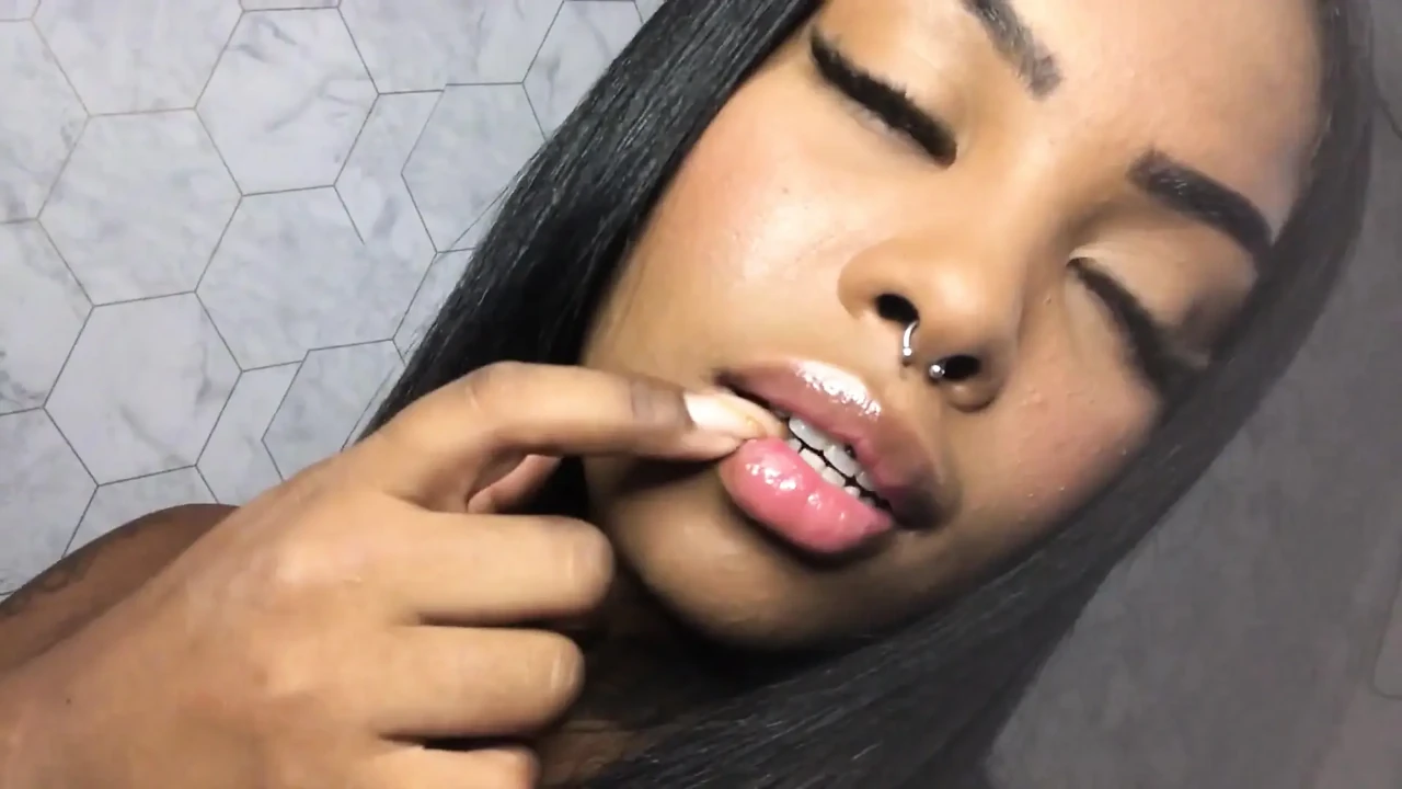 黑芭比娃娃脸恋物癖！