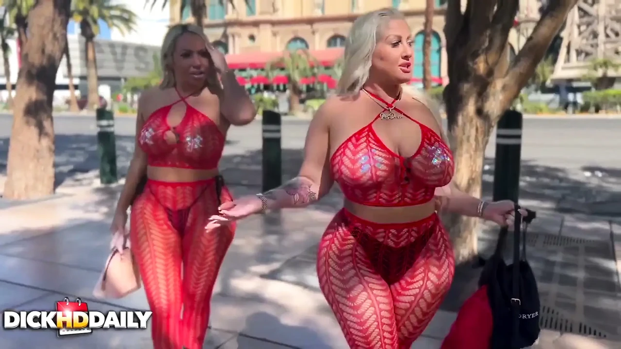 Vegas Blondes
