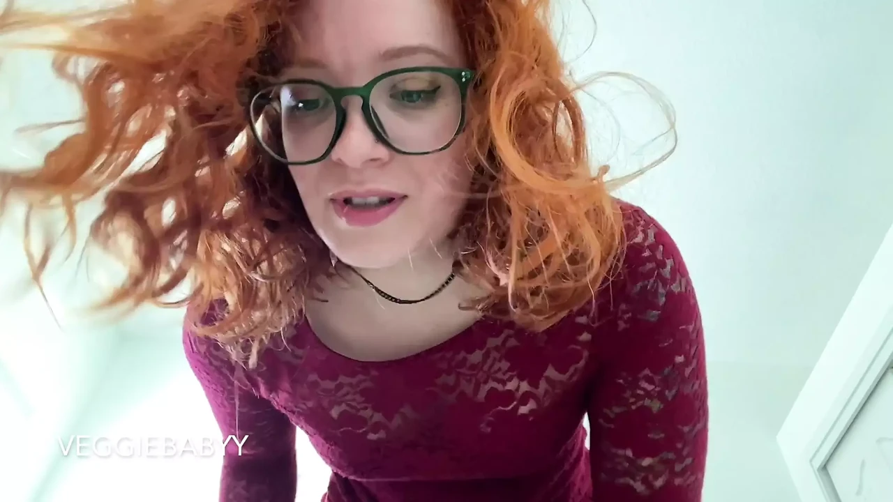 操枕头被抓：室友的处女羞辱挂钩 - Veggiebabyy Manyvids上的完整视频