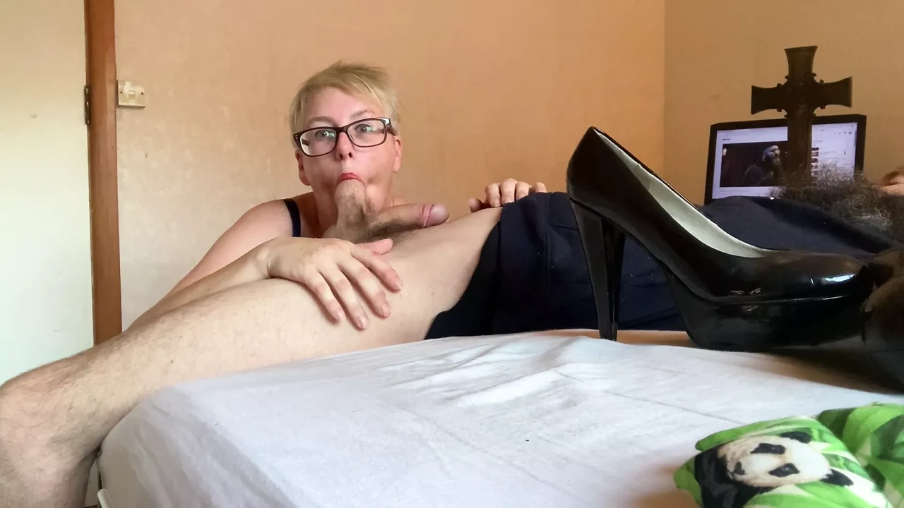Bbw 奶奶性感内衣操逼。 Littlekiwi 每次都会提供热辣的真实自制性爱。