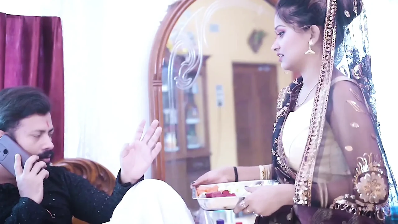 Dost ki biwi ko room me uske samne hi chod diya