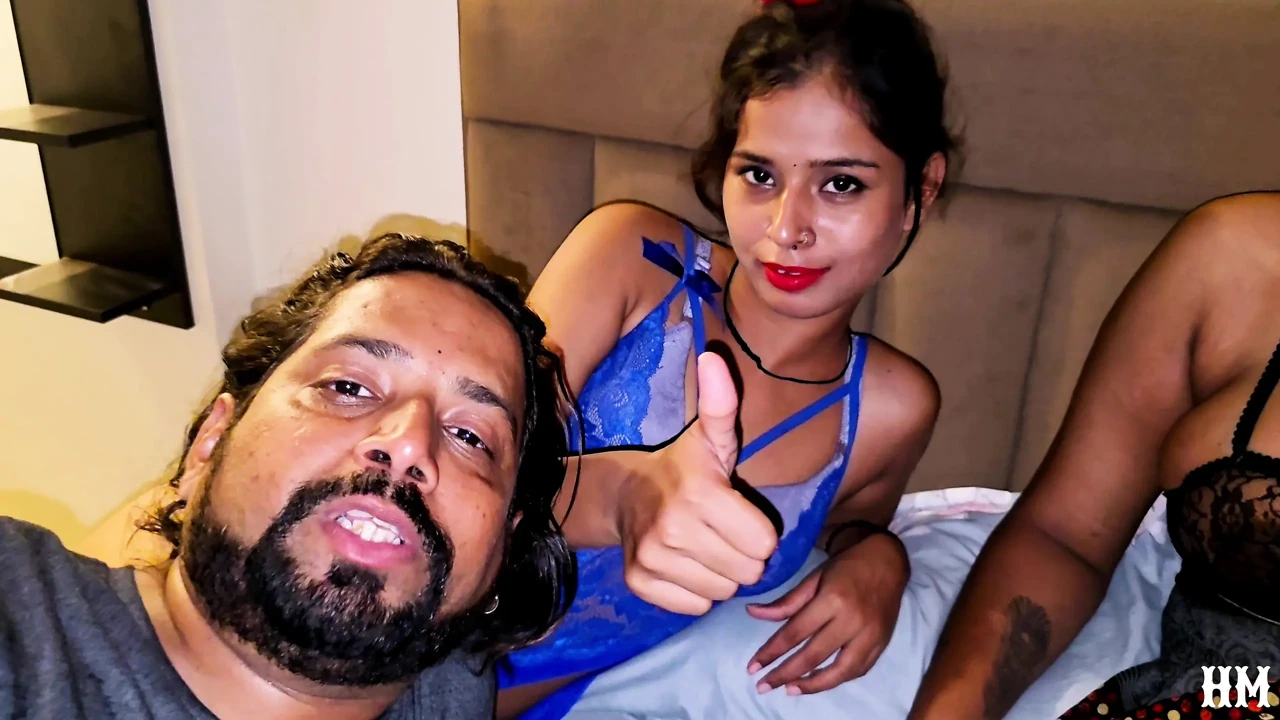 At one point, four porn stars got while live blogging and started having foursome sex, making an entertaining video