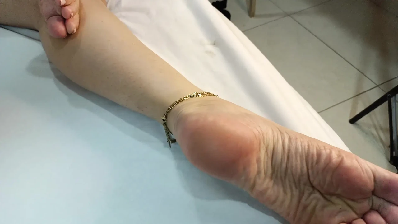 美丽的脚底，美味的脚，大腿，大屁股