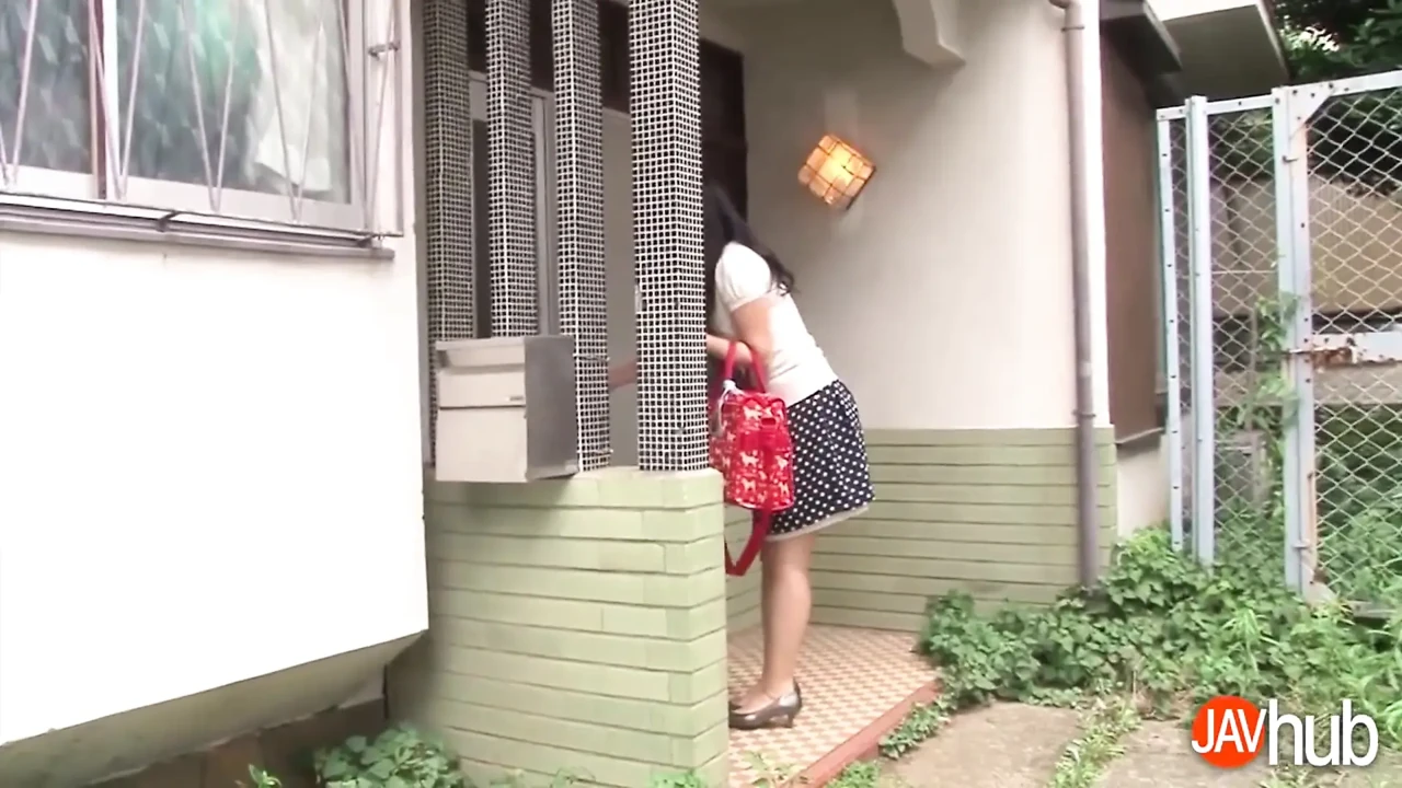 阿米把她的阴户提供给丈夫，让事情变得好
