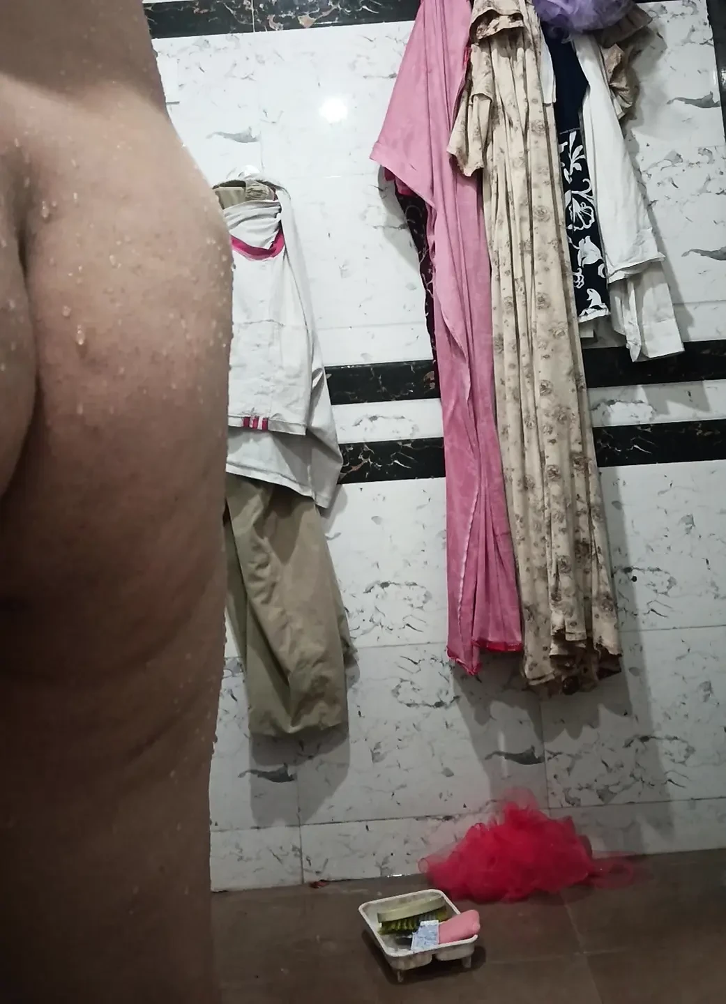 Priya Bhabi在侧手指大洞视频