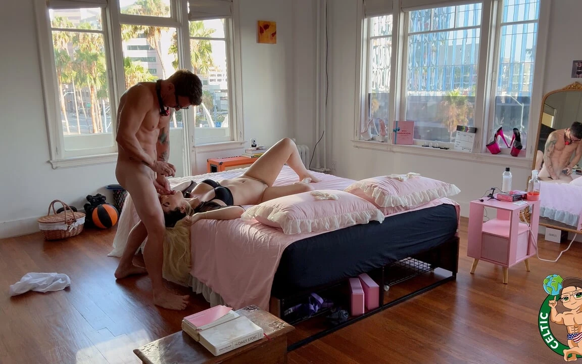 大屁股金发女郎后入式深喉 Bts 4k