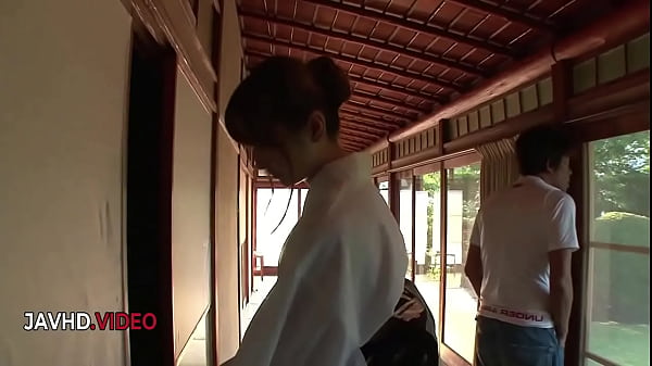 alluring_japanese_beauty_teases_and_pleasures_in_steamy_nighttime_encounter