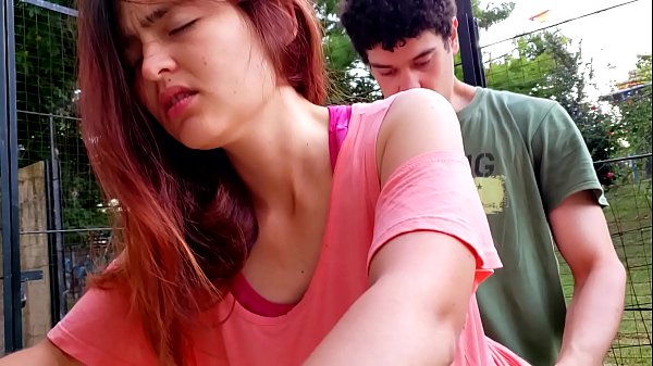 garganta_profunda_y_sexo_duro_en_el_parque_con_mi_mejor_amigo