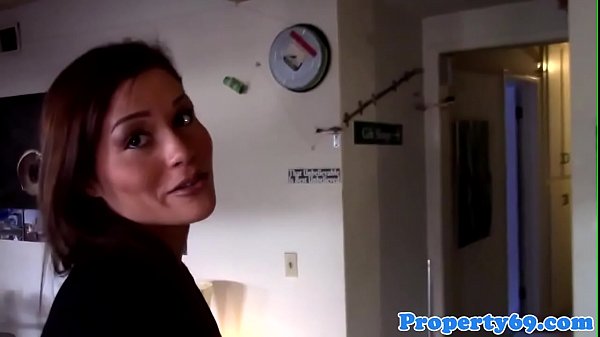 realtor_cocksucking_buyer_before_pussyfucking