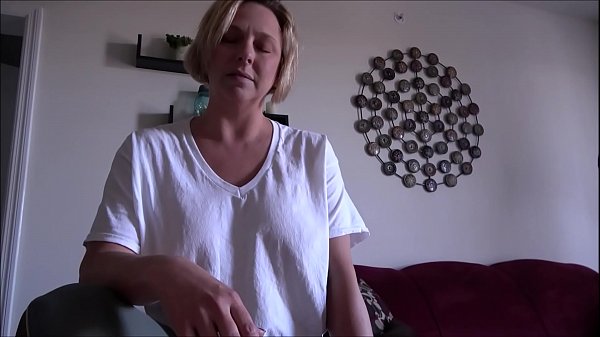 stepmom_s_girlfriend_advice