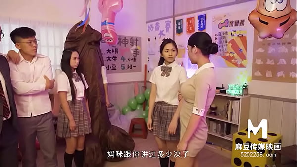 trailer-girl_and_mother_s_wild_tag_team_in_classroom-li_yan_xi-lin_yan-mdhs-0003-high_quality_chinese_film