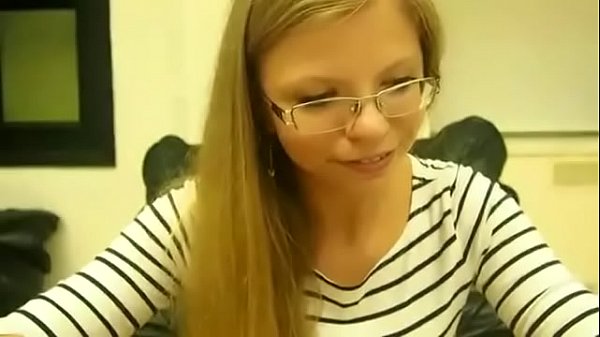 milf_ananasova_teasing_on_cam