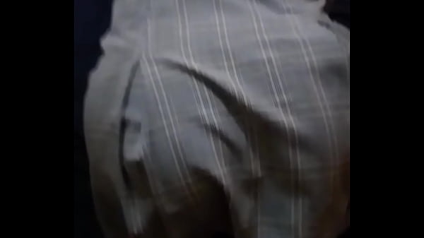 cuando_llega_del_colegio_su_primo_la_espera_con_la_verga_parada._joven_colegiala_follada_por_su_primo._video_casero_real
