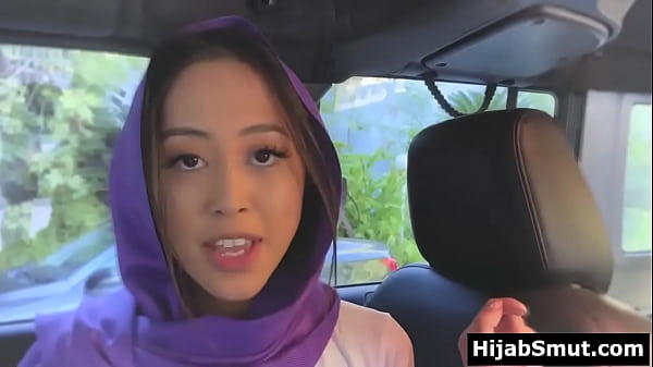 cute_arab_girl_fucking_her_bf