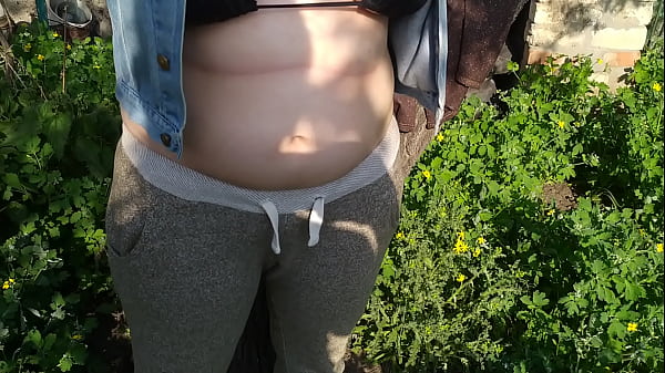 quick_outdoor_sex_until_i_cum_inside_her_hairy_fertile_pussy_-_milky_mari