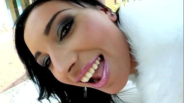 bella_euro_anal_babe_slut_and_james_brossman_titus_steel_ass_fucking_double_penetration_outdoor_tease_1