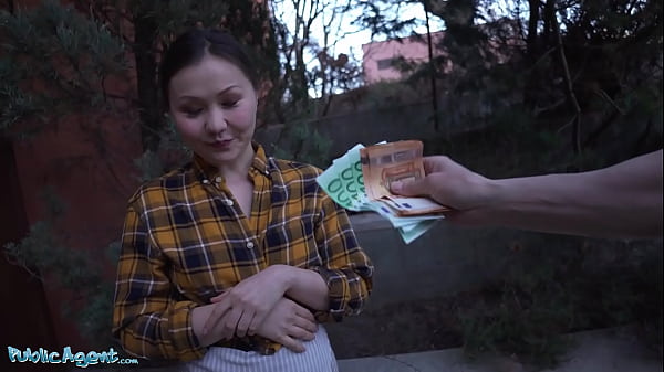 public_agent_chinese_hottie_gets_fucked_doggystyle_in_a_basement