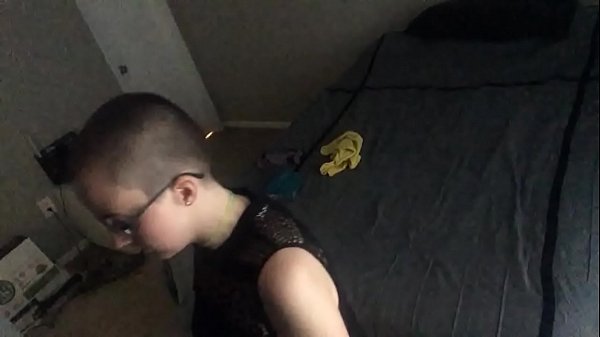 american_femdom_ignoring_you_and_folding_laundry
