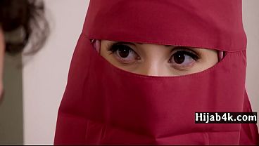 step_son_warms_up_to_his_new_arab_step_mom_after_a_hot_fuck